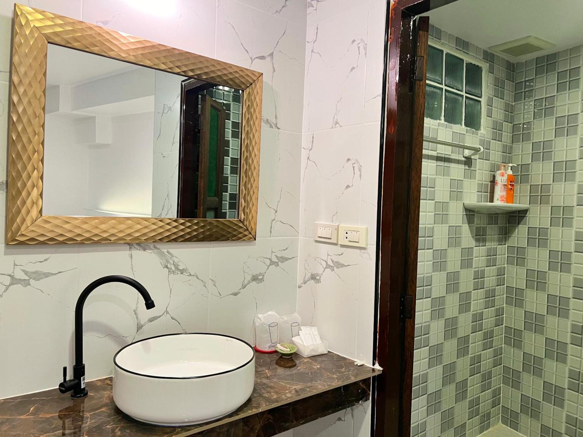 Somwang Boutique Hotel Чиангмай Екстериор снимка