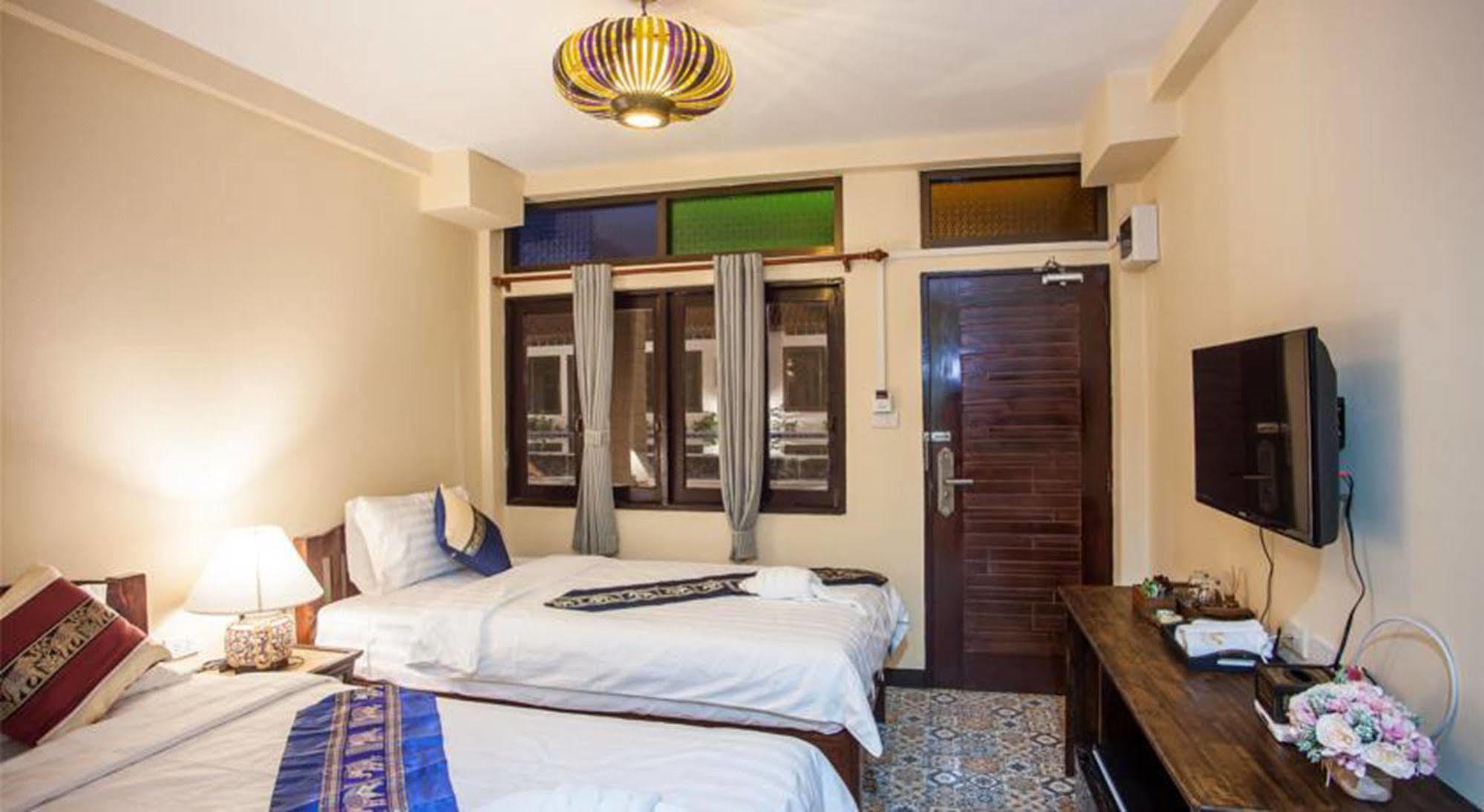 Somwang Boutique Hotel Чиангмай Екстериор снимка